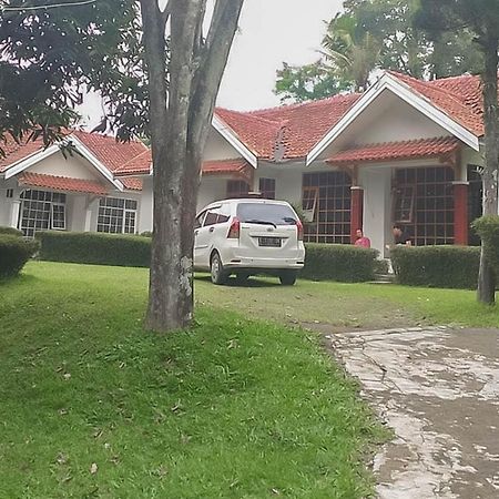 Villa Getsemani Mitra Reddoorz Sangkanurip Exteriér fotografie