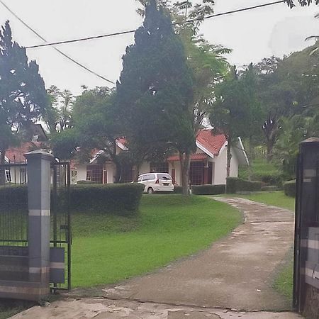 Villa Getsemani Mitra Reddoorz Sangkanurip Exteriér fotografie