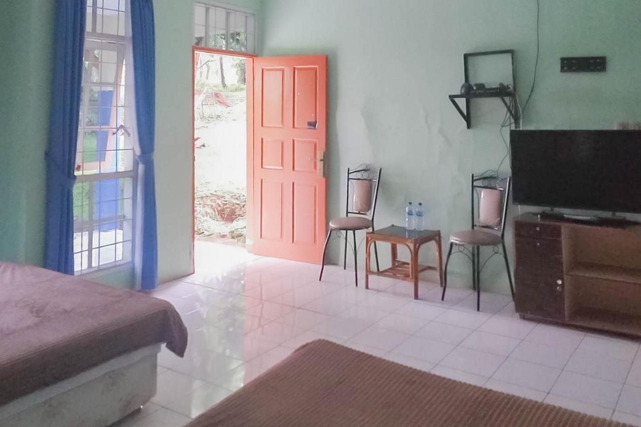 Villa Getsemani Mitra Reddoorz Sangkanurip Exteriér fotografie